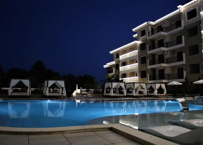 Valencia Gardens Luxury