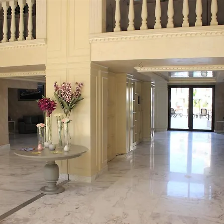 Valencia Gardens Luxury Apartment