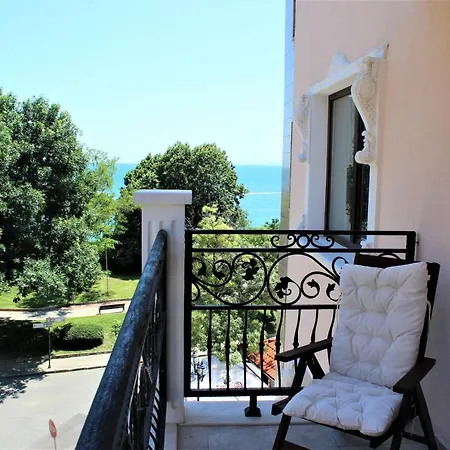 Valencia Gardens Luxury *