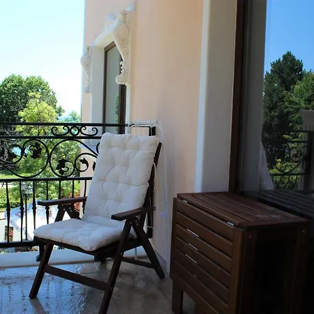 Valencia Gardens Luxury Apartment