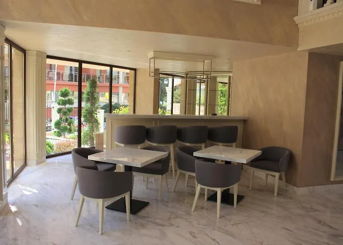 Valencia Gardens Luxury *